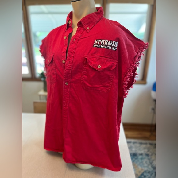 STURGIS 2019 MOTORCYCLE RALLY BUTTON DOWN SLEEVELESS SHIRT - Picture 3 of 6